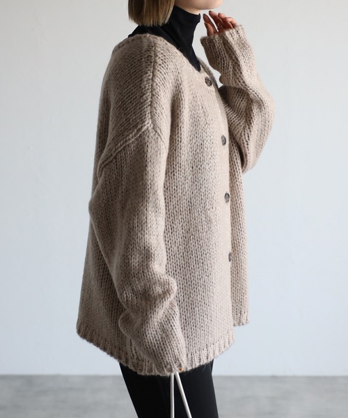 4youstory（フォーユーストーリー）の「ローゲージニットカーディガン（カーディガン/ボレロ・レディース・ブラック/アイボリー/グレイッシュベージュ・FREE）」の22枚目の写真