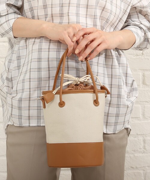 SHOO・LA・RUE(シューラルー)の「◆キャンバスポスト丸手ハンドル2WAYバッグ(ハンドバッグ・レディース・ブラック/ブラウン系/ライトイエロー系8/レッド系1・00)」の12枚目の写真