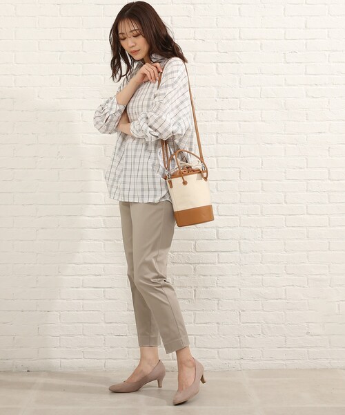 SHOO・LA・RUE(シューラルー)の「◆キャンバスポスト丸手ハンドル2WAYバッグ(ハンドバッグ・レディース・ブラック/ブラウン系/ライトイエロー系8/レッド系1・00)」の14枚目の写真