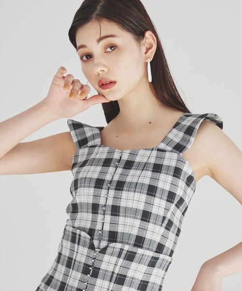 REDYAZEL（レディアゼル）の「チェック柄ホック付ビスチェ（その他トップス・レディース・ブラック/グリーン・SMALL/MEDIUM）」の11枚目の写真