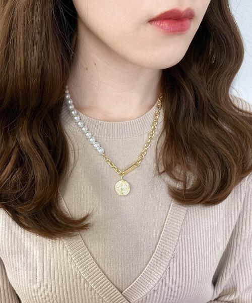 INGNI（イング）の「パールチェーンコイン付ネックレス（ネックレス・レディース・シルバー/ゴールド・ONE SIZE）」の4枚目の写真
