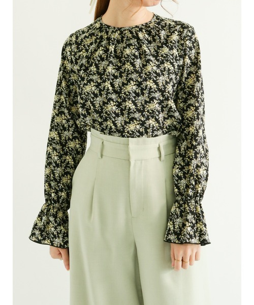 Te chichi（テチチ）の「花柄ギャザーブラウス（シャツ/ブラウス・レディース・ブラック/ブルー/グリーン・ﾌﾘ-）」の2枚目の写真