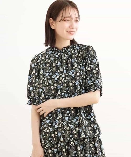 激安ブランド 洗濯機で洗える シャーリングデザイン 小花柄ブラウス 正規品 Biocasaecologica Com Br