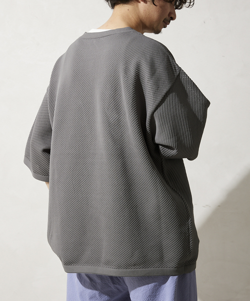 JOURNAL STANDARD relume（ジャーナルスタンダード　レリューム）の「【半袖ニット+カットソーの2点SET】リサイクルポリエステルニットT ”BIAS"（ニット/セーター・メンズ・ブラック/ベージュ/グレー/カーキ/イエロー・MEDIUM/LARGE）」の11枚目の写真