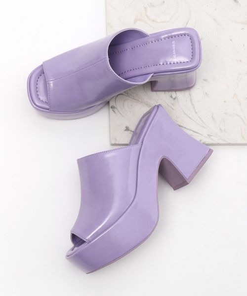 JEANASIS(ジーナシス)の「アツゾコミュールサンダル/277655(サンダル・レディース・ホワイト/ブラック/パープル・MEDIUM/LARGE)」の1枚目の写真