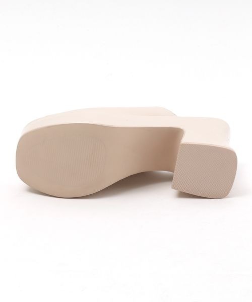 JEANASIS(ジーナシス)の「アツゾコミュールサンダル/277655(サンダル・レディース・ホワイト/ブラック/パープル・MEDIUM/LARGE)」の5枚目の写真