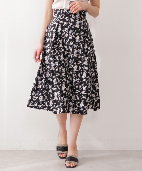 PROPORTION BODY DRESSING（プロポーションボディドレッシング）の「【美人百花6月号タイアップ商品】シャドウフラワータックスカート / 1212120508（スカート・レディース・ブラック/ブラック系その他・SMALL/MEDIUM）」の3枚目の写真