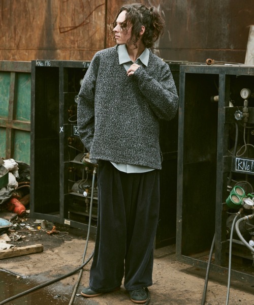 CASPER JOHN(キャスパージョン)の「Boucle V-neck sweat/ブークレVネックスウェット(スウェット・メンズ・ブラウン/ブラック/ブルー・SMALL/MEDIUM/LARGE)」の7枚目の写真