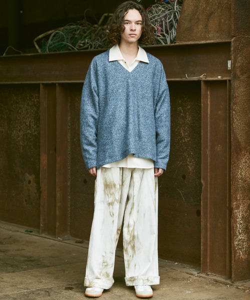 CASPER JOHN(キャスパージョン)の「Boucle V-neck sweat/ブークレVネックスウェット(スウェット・メンズ・ブラウン/ブラック/ブルー・SMALL/MEDIUM/LARGE)」の13枚目の写真