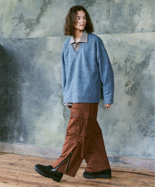 CASPER JOHN(キャスパージョン)の「Boucle V-neck sweat/ブークレVネックスウェット(スウェット・メンズ・ブラウン/ブラック/ブルー・SMALL/MEDIUM/LARGE)」の21枚目の写真