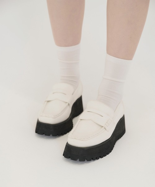 TINA：JOJUN（ティーナジョジュン）の「キャンバス ローファー TINA