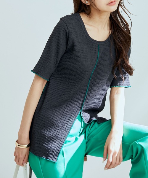 vis-`a-vis（ビサビ）の「【WEB限定】前後２WAY配色メロウスリットフクレジャガードプルオーバー（Tシャツ/カットソー・レディース・ピンク系その他/スミクロ/キナリ・FREE）」の3枚目の写真