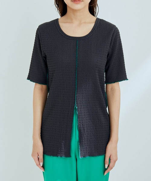 vis-`a-vis（ビサビ）の「【WEB限定】前後２WAY配色メロウスリットフクレジャガードプルオーバー（Tシャツ/カットソー・レディース・ピンク系その他/スミクロ/キナリ・FREE）」の4枚目の写真