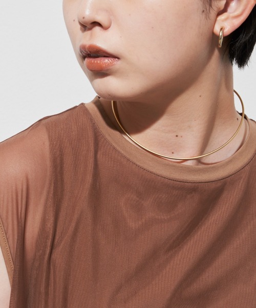Aunt Marie's（アントマリーズ）の「シンプルラインラウンドチョーカー / ネックカフ（チョーカー・レディース・ゴールド/シルバー・FREE）」の2枚目の写真