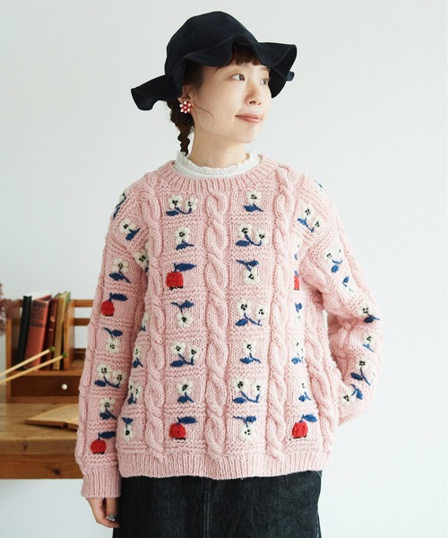 chambre de charme(シャンブルドゥシャーム)の「ペルーハンドニット りんごの花プルオーバー(ニット/セーター・レディース・オフホワイト/ピンク・FREE)」の13枚目の写真