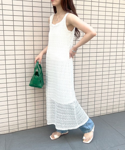 Riberry（リベリー）の「レースバッククロスワンピース（ワンピース・レディース・オフホワイト/ブラック/グレイッシュベージュ/グリーン・MEDIUM）」の2枚目の写真