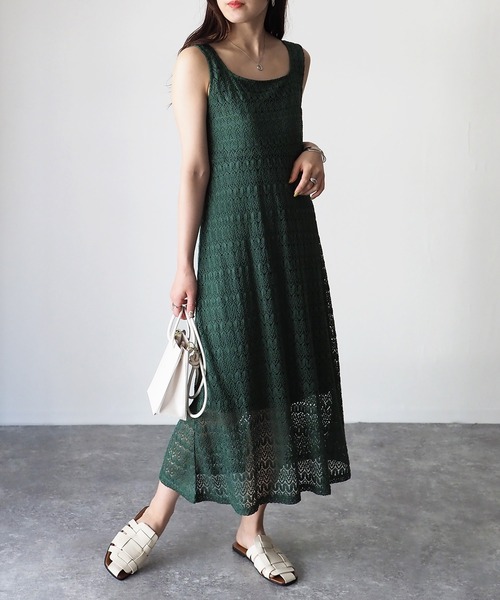 Riberry（リベリー）の「レースバッククロスワンピース（ワンピース・レディース・オフホワイト/ブラック/グレイッシュベージュ/グリーン・MEDIUM）」の4枚目の写真