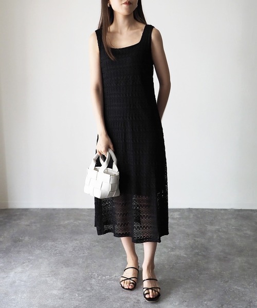 Riberry（リベリー）の「レースバッククロスワンピース（ワンピース・レディース・オフホワイト/ブラック/グレイッシュベージュ/グリーン・MEDIUM）」の5枚目の写真