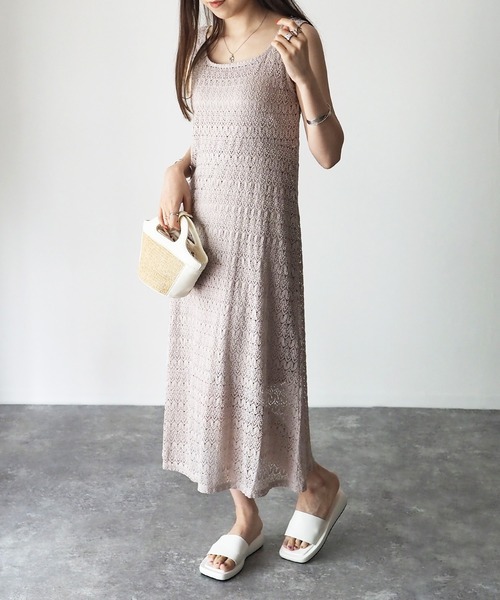 Riberry（リベリー）の「レースバッククロスワンピース（ワンピース・レディース・オフホワイト/ブラック/グレイッシュベージュ/グリーン・MEDIUM）」の22枚目の写真