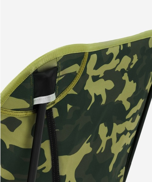 Maison Kitsune(メゾンキツネ)の「Helinox x Maison kitsune Chair L(アウトドアグッズ・メンズ・カーキ・U)」の3枚目の写真