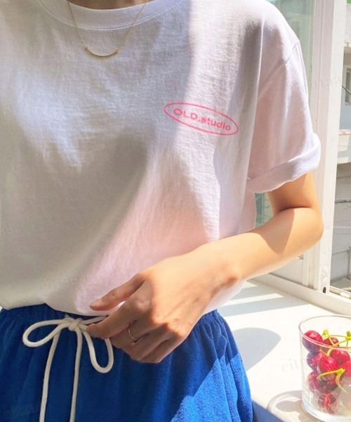 Dalfwin（ダールフィン）の「Dailyプリントバックロゴ半袖Tシャツ（Tシャツ/カットソー・レディース・ホワイト/チャコールグレー/ピンク/オレンジ・FREE）」の5枚目の写真