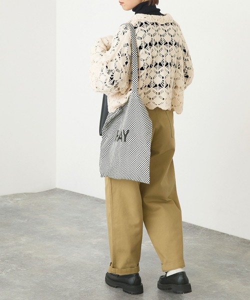 forksy.（フォルクシー）の「【forksy.】カギ編みニット襟付きショート丈カーディガン（カーディガン/ボレロ・レディース・ブラック/アイボリー・FREE）」の6枚目の写真