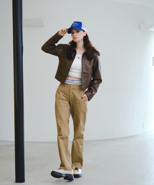 WHO'S WHO gallery(フーズフーギャラリー)の「フェイクレザーミニマルジャケット(ブルゾン・レディース・ブラック/ブラウン/アイボリー・FREE)」の5枚目の写真