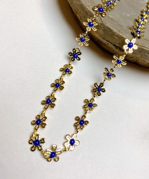 CORPUS TOKYO（コーパス トーキョー）の「フラワーチェーンネックレス（ネックレス・レディース・ベージュ/ブルー・FREE）」の8枚目の写真