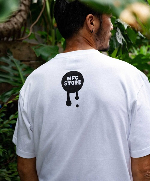 MFC STORE（エムエフシーストア）の「akiyama x Grooovy x MFC STORE DRIP LOGO S/S TEE（Tシャツ/カットソー・メンズ・ホワイト/ブラック・M/XL/S/L/XXL）」の4枚目の写真