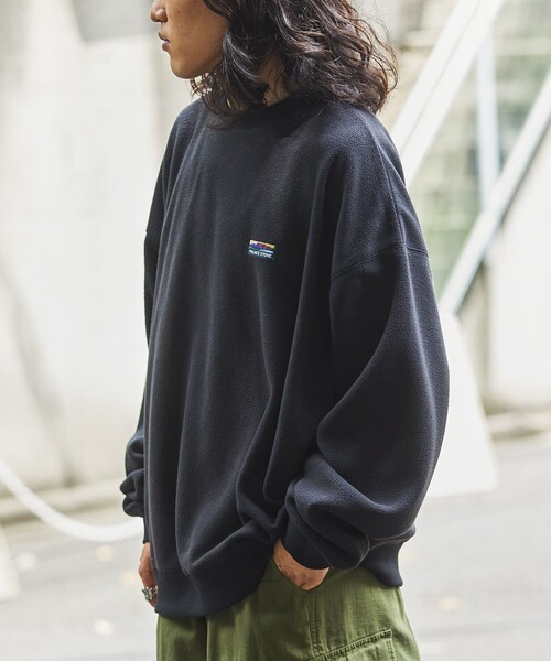 FREAK'S STORE（フリークスストア）の「WEB限定 ビッグシルエット クルーネック フリースPO/プルオーバー（スウェット・メンズ・ブラック/グレー/オリーブ/ネイビー/グレイッシュブルー・SMALL/MEDIUM/LARGE）」の8枚目の写真