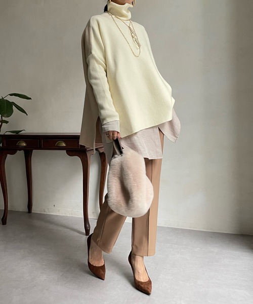 DouDou(ドゥドゥ)の「【新色追加】バイカラーポンチョニット(ニット/セーター・レディース・ブラック/グレイッシュベージュ/パープル/オフホワイト・FREE)」の6枚目の写真