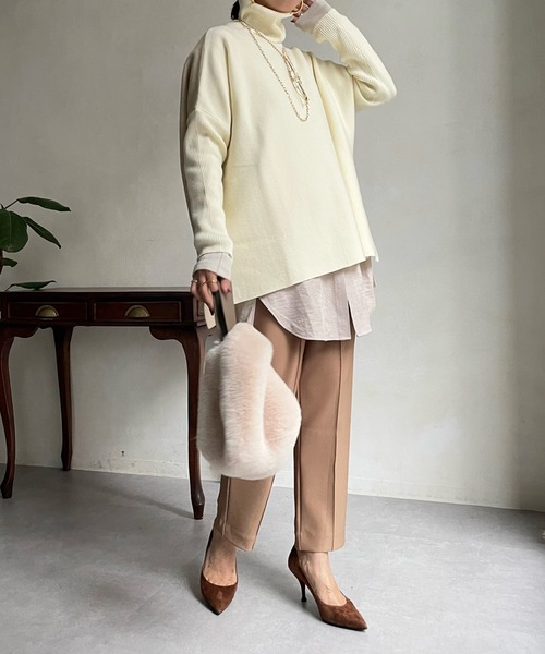 DouDou(ドゥドゥ)の「【新色追加】バイカラーポンチョニット(ニット/セーター・レディース・ブラック/グレイッシュベージュ/パープル/オフホワイト・FREE)」の8枚目の写真