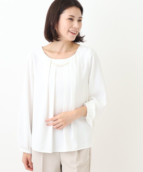 SHOO・LA・RUE（シューラルー）の「◆【S－3L】アクセ付き2WAYブラウス（シャツ/ブラウス・レディース・ホワイト系5/グレー系7/ネイビー系7/ネイビー系9/グレー系8/ホワイト系9・01/02/03/04/05）」の7枚目の写真