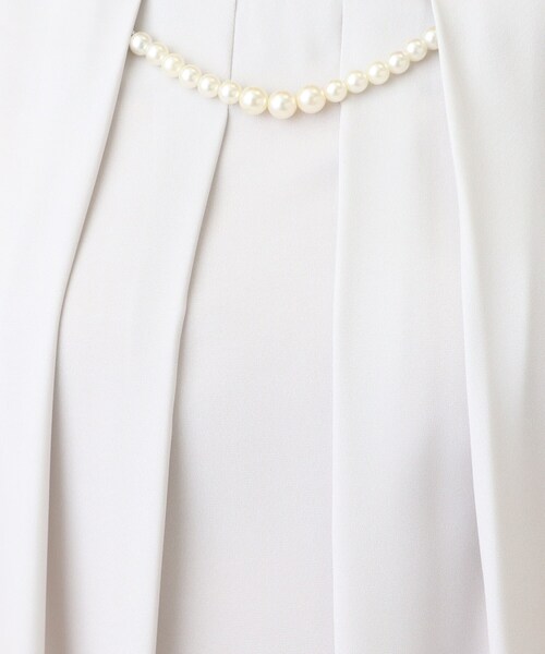 SHOO・LA・RUE（シューラルー）の「◆【S－3L】アクセ付き2WAYブラウス（シャツ/ブラウス・レディース・ホワイト系5/グレー系7/ネイビー系7/ネイビー系9/グレー系8/ホワイト系9・01/02/03/04/05）」の13枚目の写真