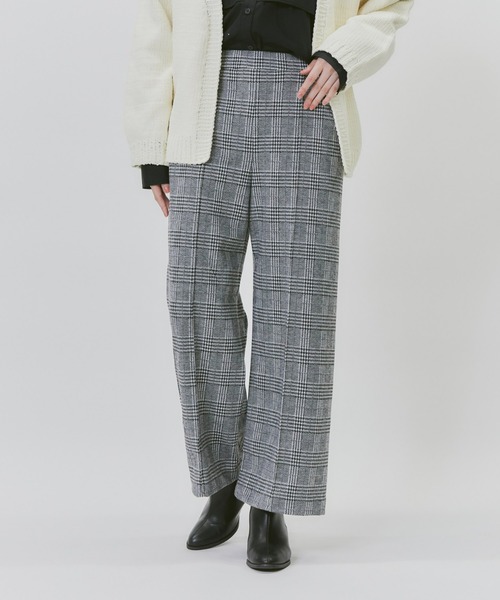 HONEYSUCKLE ROSE(ハニーサックルローズ)の「【HONEYSUCKLE ROSE】「MOCOMOCO」ワイドパンツ(スラックス・レディース・ブラック/ライトベージュ/チャコールグレー×ブラック/グリーン/ダークグレー/ブラック×グレー/ホワイト×ネイビー/ブラウン/ワイン・S/M/L)」の4枚目の写真