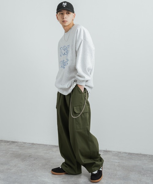 Rocky Monroe（ロッキーモンロー）の「オーバーサイズ 裏起毛クルーネックプリントスウェットトレーナー（スウェット・メンズ・ネイビー/ホワイト/グリーン/ブラック/アッシュ/グレー・L/XL/M）」の16枚目の写真
