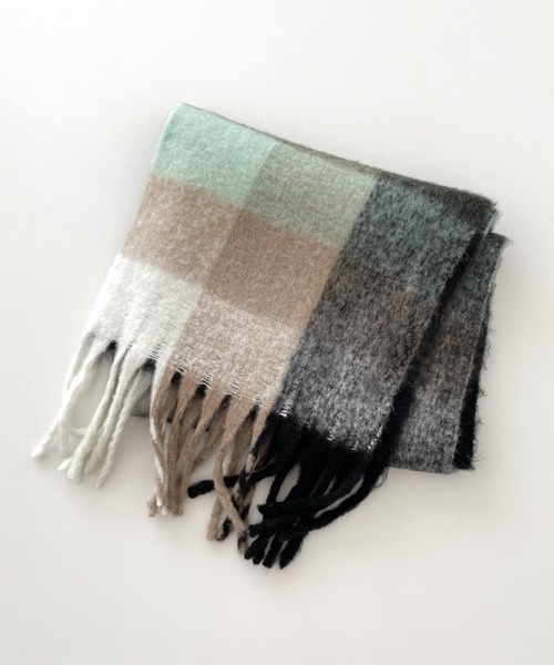 CANAL JEAN（キャナルジーン）の「El mar(エルマール) ボリュームチェックマフラー（マフラー・レディース・ブルー/グリーン系その他/キャメル/ピンク・ONE SIZE）」の11枚目の写真