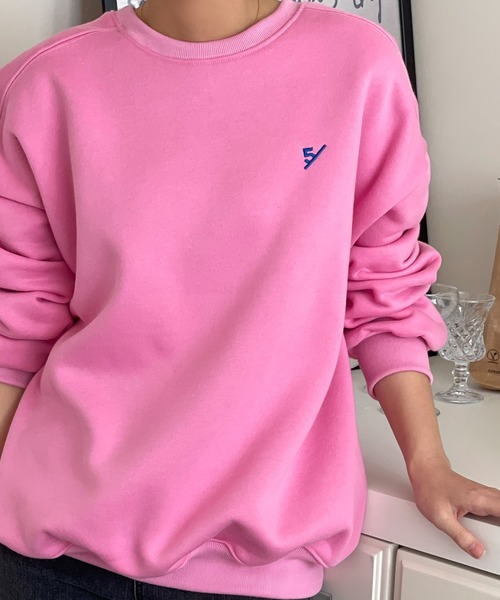 VitaFelice（ヴィータフェリーチェ）の「ワンポイント刺繍オーバーサイズ裏起毛スウェット（スウェット・レディース・ピンク/グリーン/オレンジ/ブルー/パープル・FREE）」の12枚目の写真