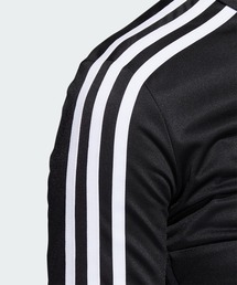 adidas（アディダス）の「ジェレミー・スコット モノグラム