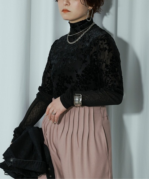 Ezick（エジック）の「Arm switch オパールトップス（Tシャツ/カットソー・レディース・ブラック系その他/ターメリック/ブラック/ブルー系その他・FREE）」の10枚目の写真