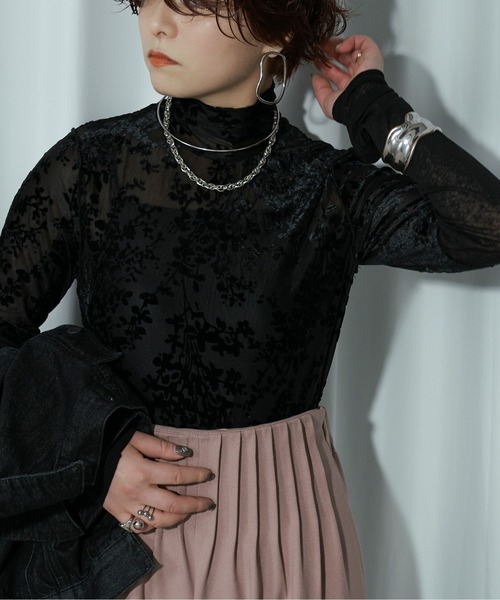 Ezick（エジック）の「Arm switch オパールトップス（Tシャツ/カットソー・レディース・ブラック系その他/ターメリック/ブラック/ブルー系その他・FREE）」の11枚目の写真