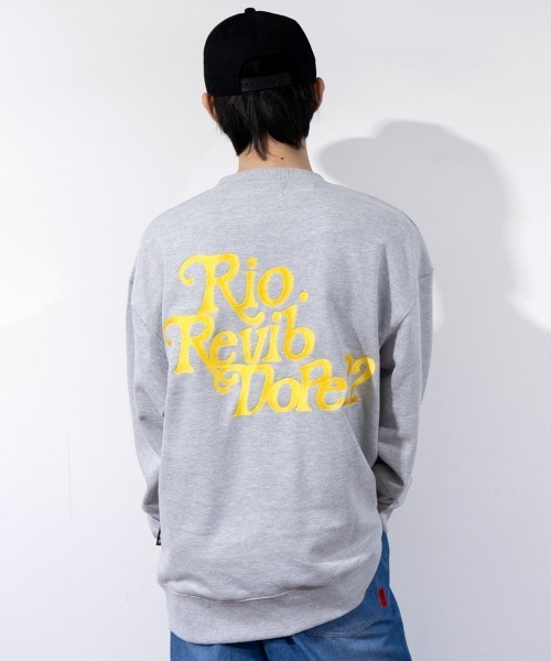 TopIsm（トップイズム）の「RIO.REVIB コラージュロゴ クルーネックスウェット（スウェット・メンズ・オフホワイト/グリーン/ブラック/杢グレー・L/M/XL）」の4枚目の写真