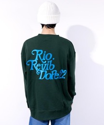 RIO.REVIB コラージュロゴ クルーネックスウェット