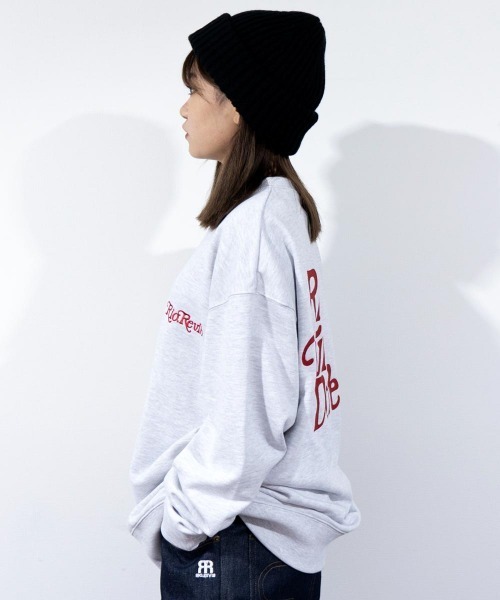 TopIsm（トップイズム）の「RIO.REVIB コラージュロゴ クルーネックスウェット（スウェット・メンズ・オフホワイト/グリーン/ブラック/杢グレー・L/M/XL）」の6枚目の写真