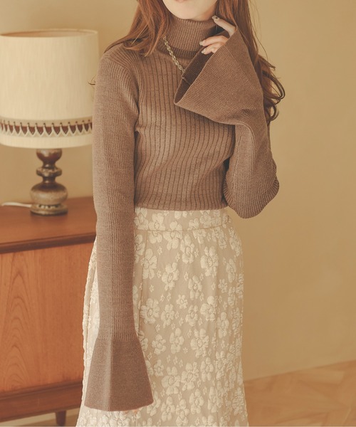 Ambre Neige(アンブルネージュ)の「ラメリブフレアハイネックトップス/【WEB/EC限定商品】(ニット/セーター・レディース・アイボリー/ダークブラウン/ライトグリーン/オレンジ・FREE)」の21枚目の写真