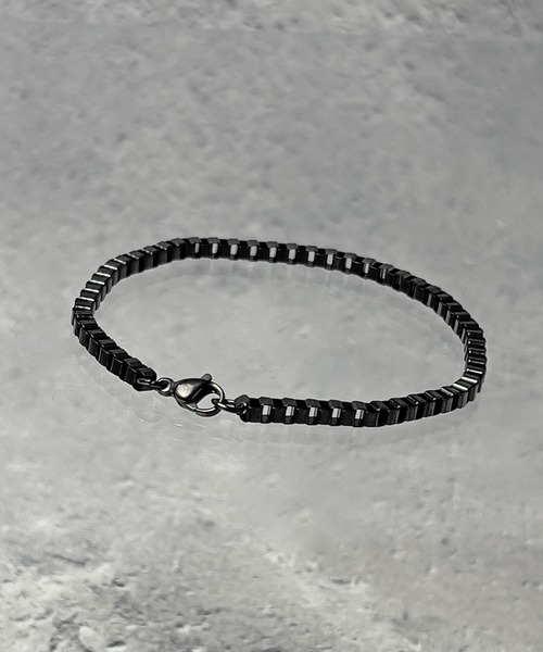 SBG（エスビー）の「SBG ベネチアンチェーンブレスレット（ブレスレット・メンズ・シルバー系その他/ゴールド/ゴールド系その他/ブラック/ブラック系その他/シルバー・19cm）」の2枚目の写真