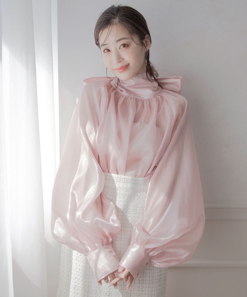 qumerry.（キュメリ）の「シャイニーシアーボリュームスリーブブラウス（シャツ/ブラウス・レディース・ベビーピンク/ホワイト/ブラック・FREE）」の10枚目の写真