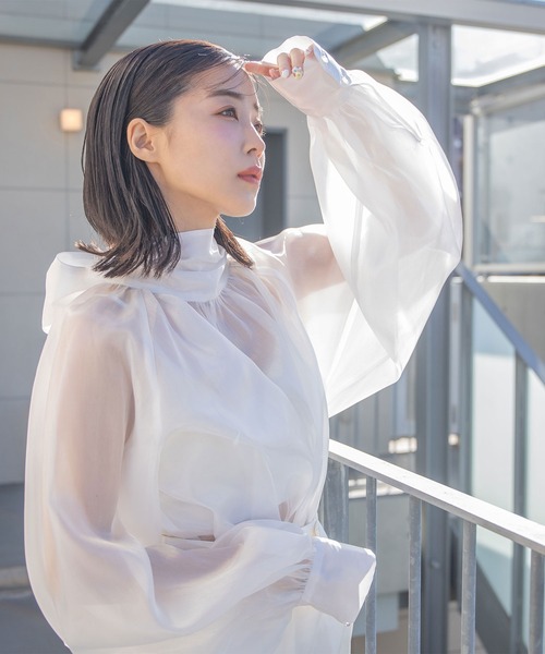 qumerry.（キュメリ）の「シャイニーシアーボリュームスリーブブラウス（シャツ/ブラウス・レディース・ベビーピンク/ホワイト/ブラック・FREE）」の15枚目の写真