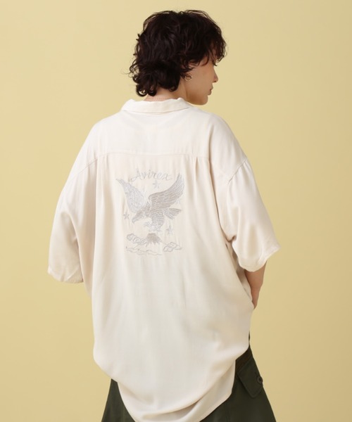 AVIREX(アヴィレックス)の「《限定》EAGLE SKA SHIRT / イーグル スカ刺繍シャツ(シャツ/ブラウス・レディース・ブラック/オフホワイト/サックスブルー/アイボリー/ブラック系その他・FREE)」の2枚目の写真