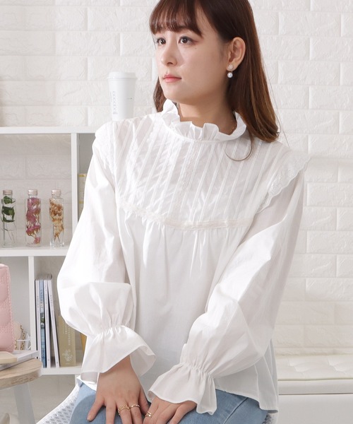 Lace Ladies（レースレディース）の「ピンタックぽわん袖ギャザー長袖ブラウス（シャツ/ブラウス・レディース・アイボリー・S/M/L/XL）」の4枚目の写真